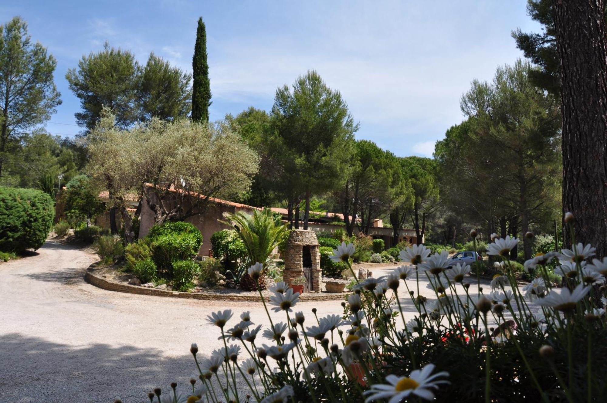 La Cigaliere Hotel Le Beausset Luaran gambar