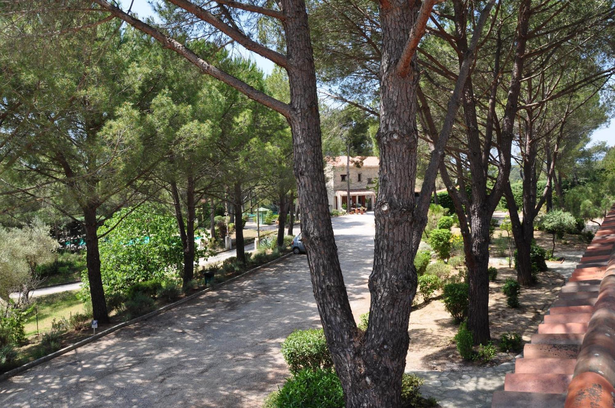 La Cigaliere Hotel Le Beausset Luaran gambar